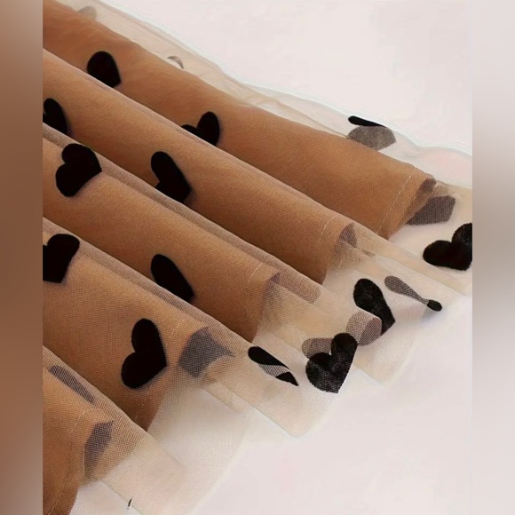 Heart A-line  shirt 🖤 - Picture 5 of 16